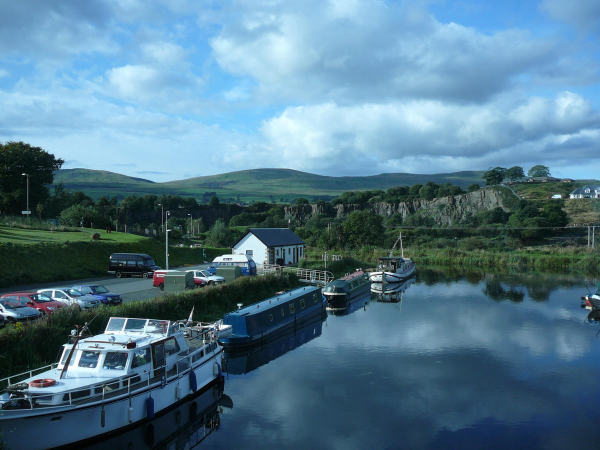 The Boat House Hotel Kilsyth Exterior foto