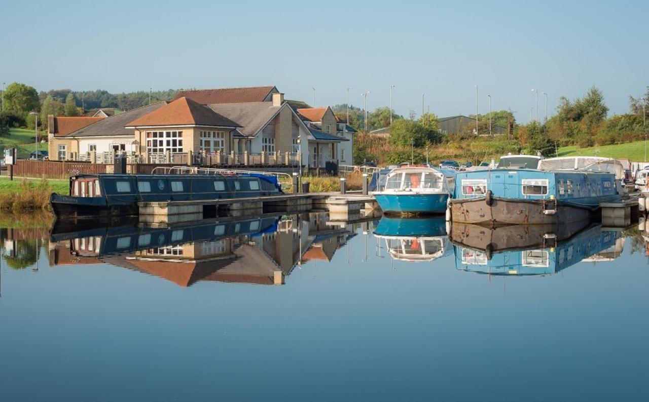 The Boat House Hotel Kilsyth Exterior foto